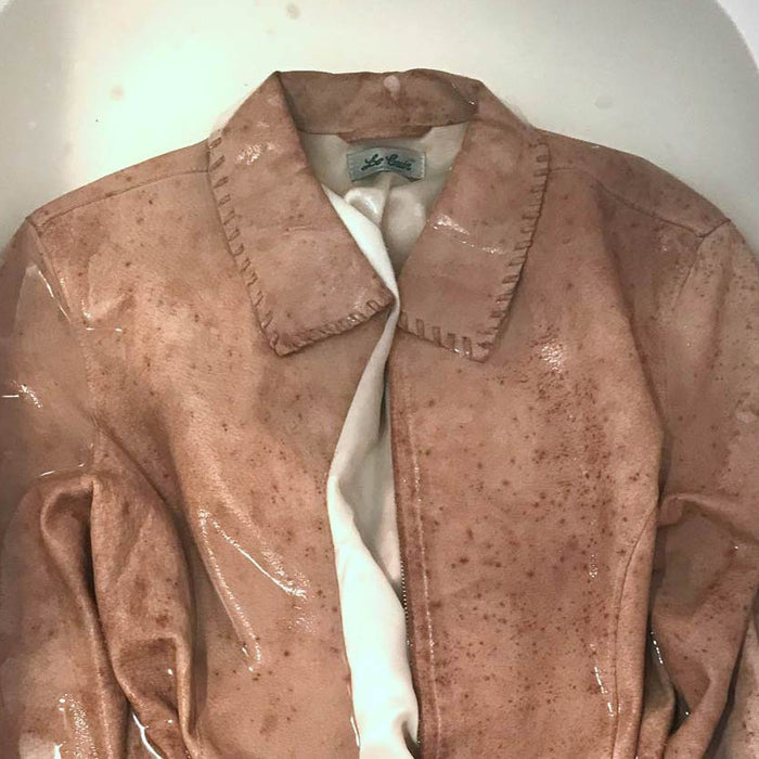 How to clean or wash suede clothing