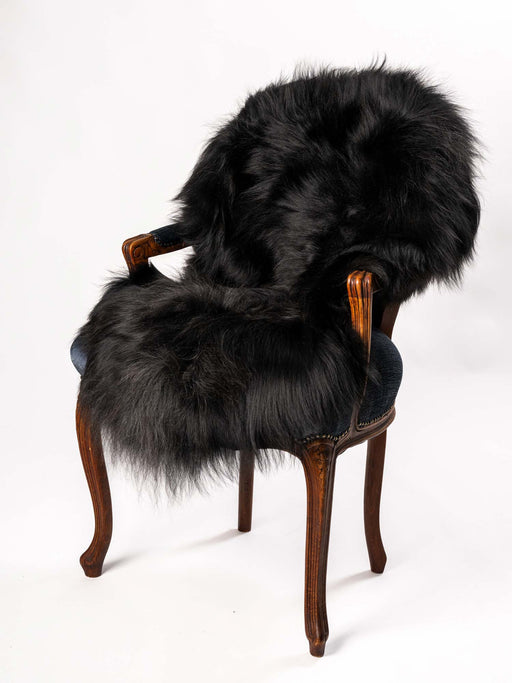 Black Icelandic sheepskin rug #014