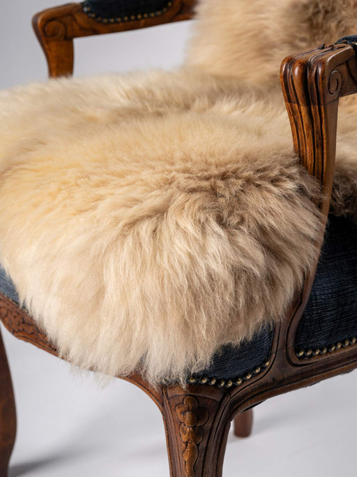 Natural caramel cream sheepskin rug #043